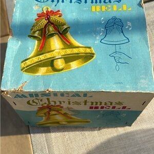 Vintage 🎉HP🎉 Christmas Bell 1960’s musical Christmas bells in the original box.